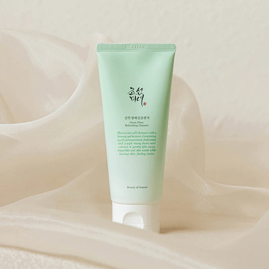 Green Plum Refreshing Cleanser 100ml